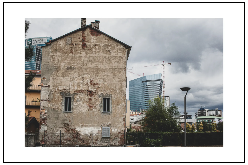 Foto di reportage tra le vie dell’Isola-Garibaldi a Milano, immagini di Bruno Garreffa fotografo