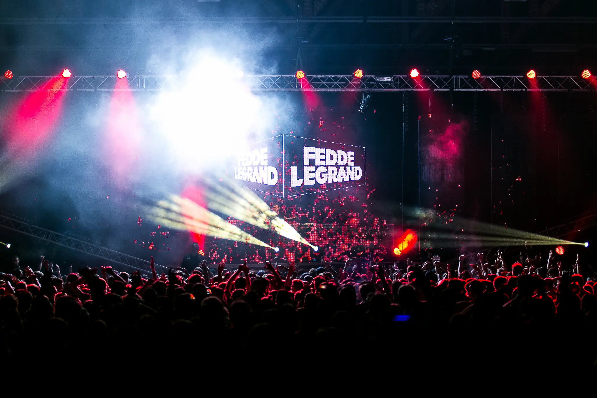 foto live del dj Fedde Le Grand a Trento realizzata dal fotografo di eventi bruno garreffa per un festival musicale