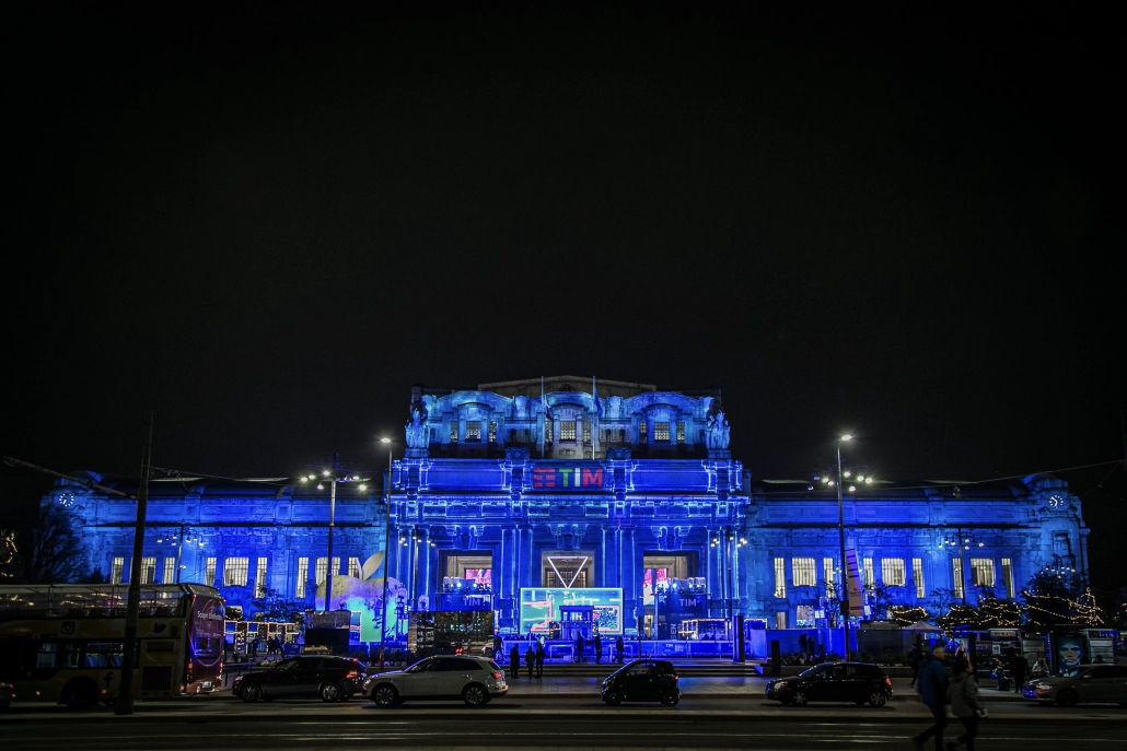 tim festa in stazione centrale a milano, scatto del fotografo per eventi bruno garreffa